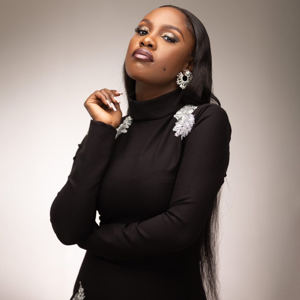Evelyn Mic to Men: If You Like Me, Prove It with 500K After the First Date